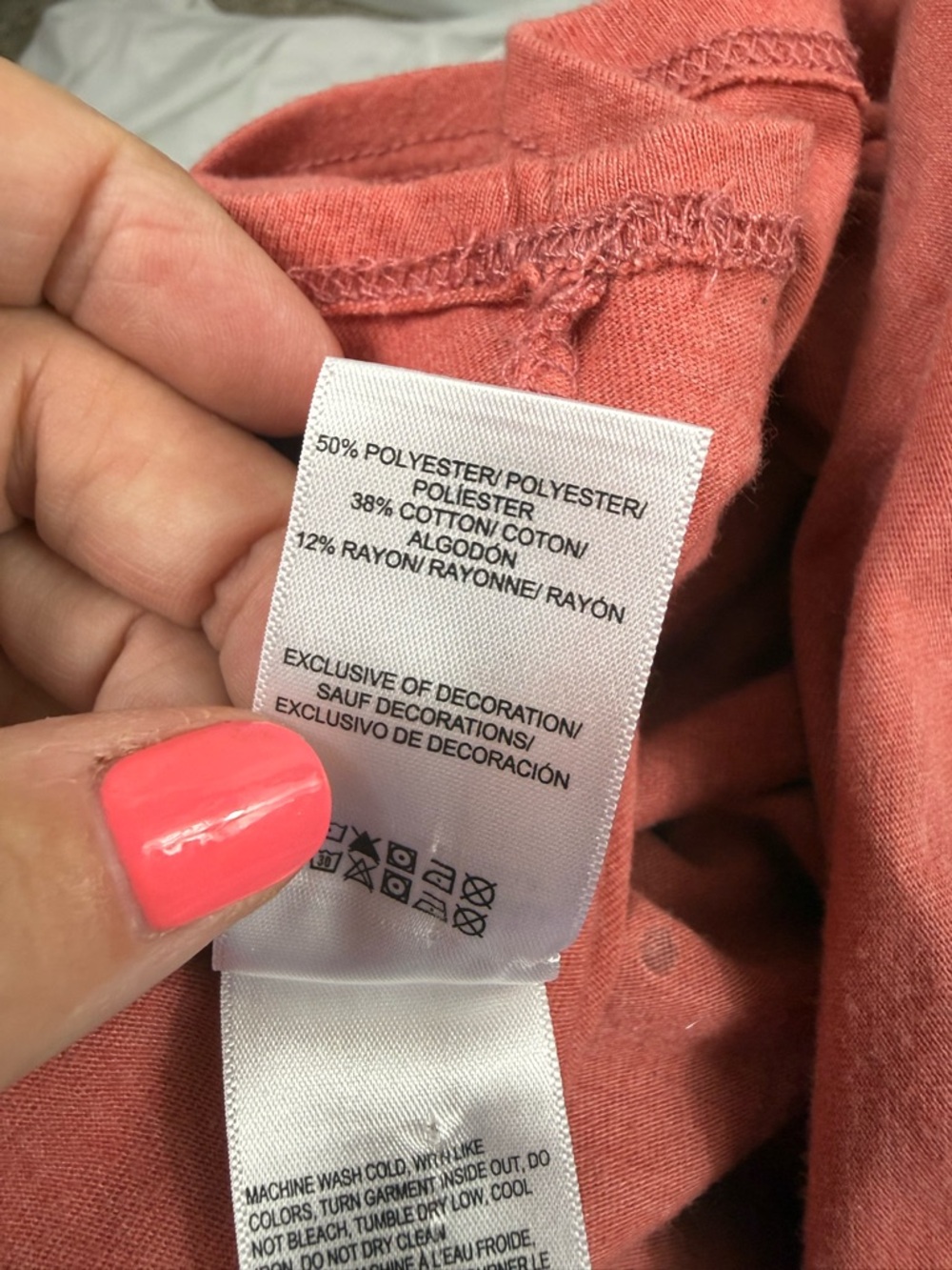 Lucky Brand salmon pink colored short sleeve top with silver studs size XL - Picture 9 of 9